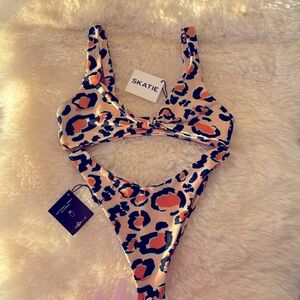Skating orange cheeky bikini set size small